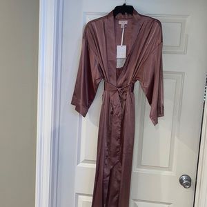 Cabernet| dusty rose women’s  robe| embroidered name Bridget| brand new| wedding